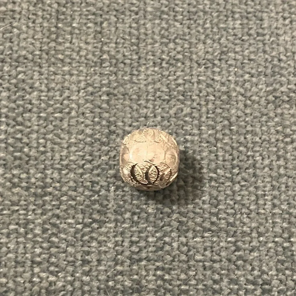 Bead